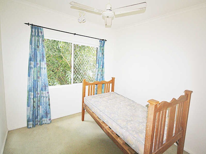 Manunda QLD 4870