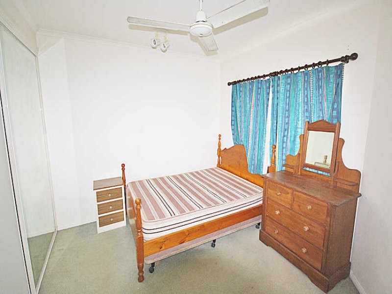 Manunda QLD 4870