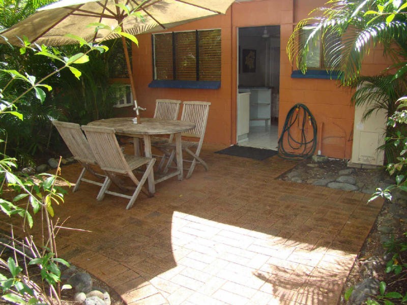 Palm Cove QLD 4879