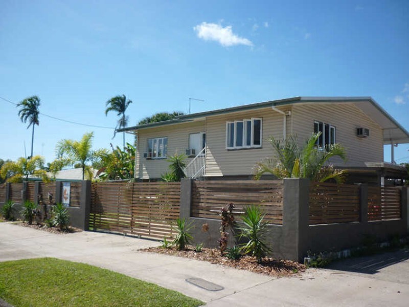Manunda QLD 4870