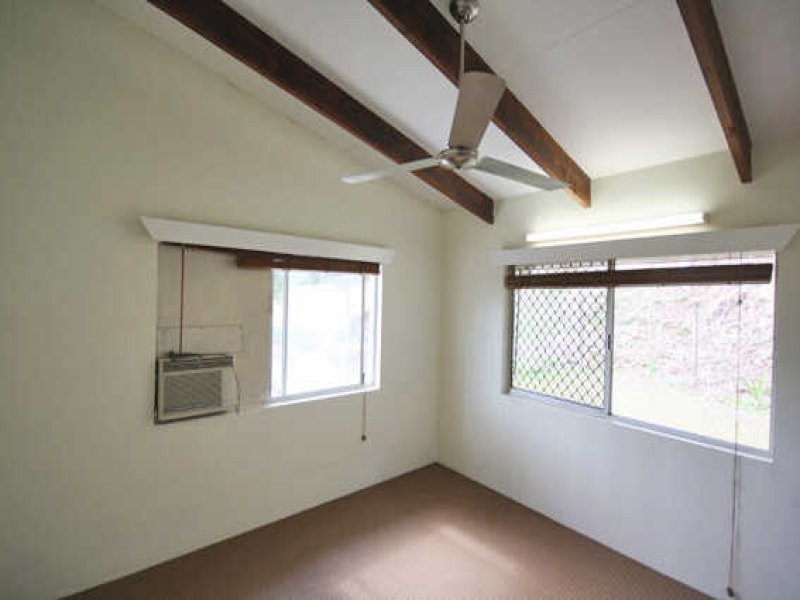 Stratford QLD 4870