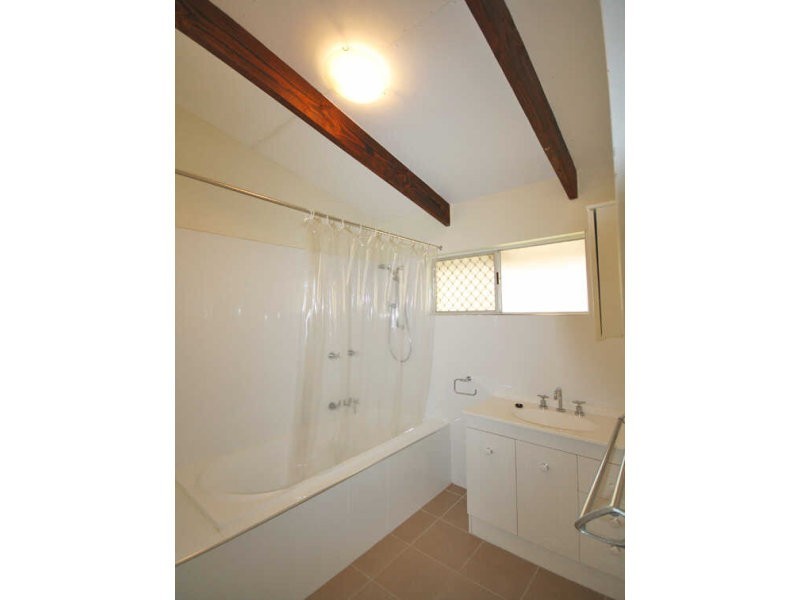 Stratford QLD 4870