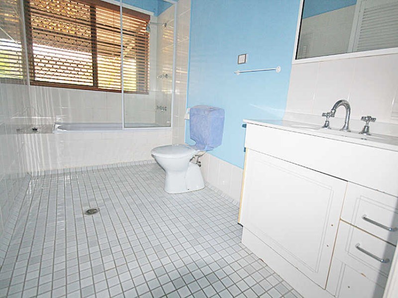 Holloways Beach QLD 4878