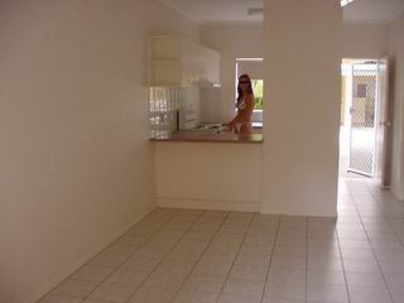 Manoora QLD 4870
