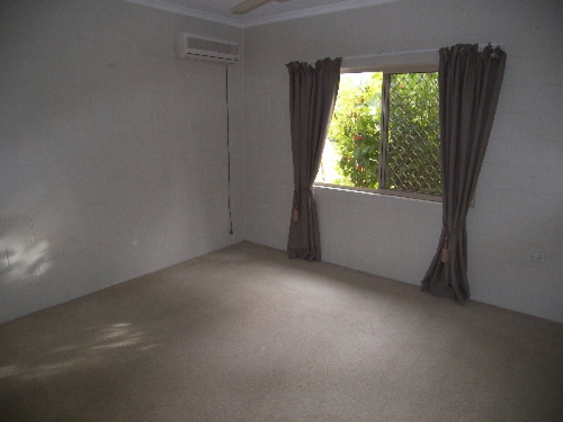 Bentley Park QLD 4869