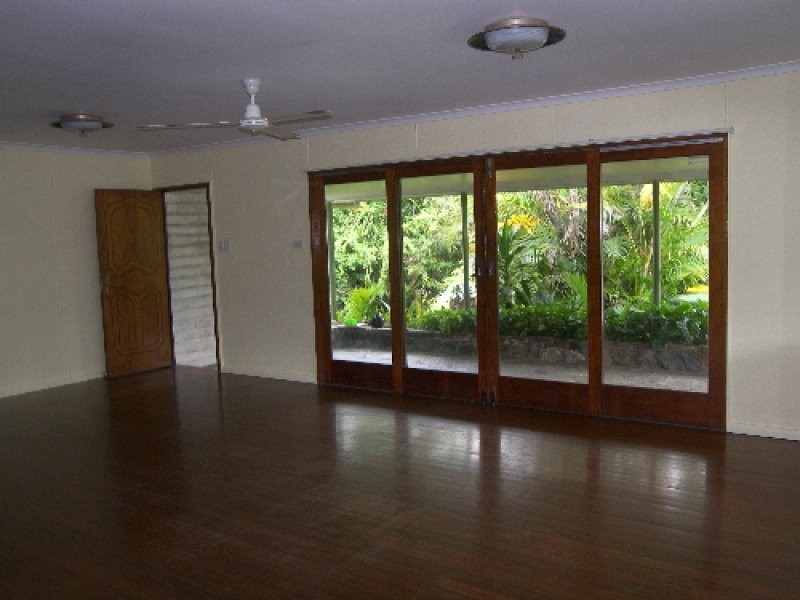 10 McGuigan Street, Earlville QLD 4870