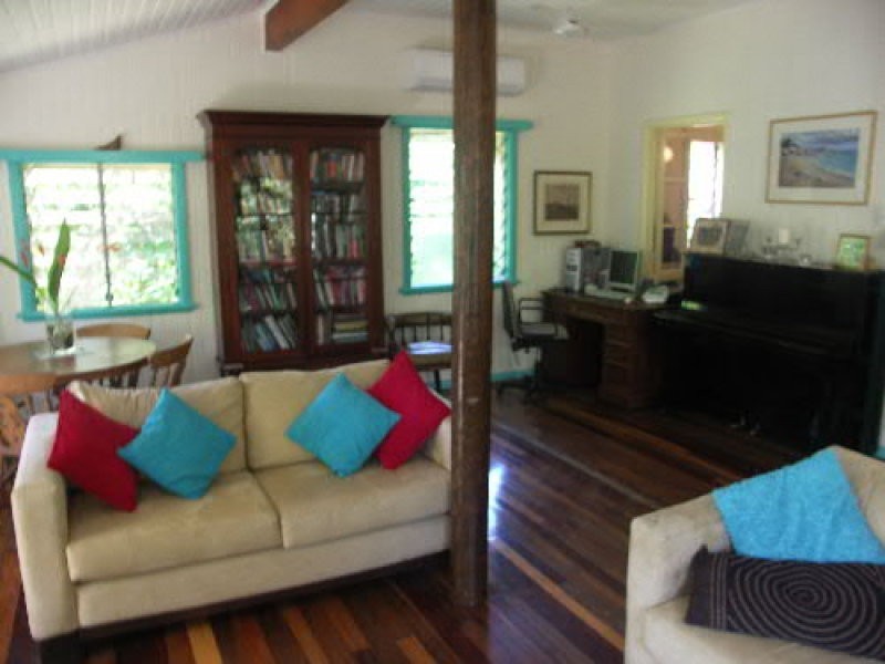 Machans Beach QLD 4878