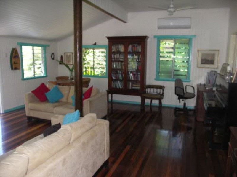 Machans Beach QLD 4878