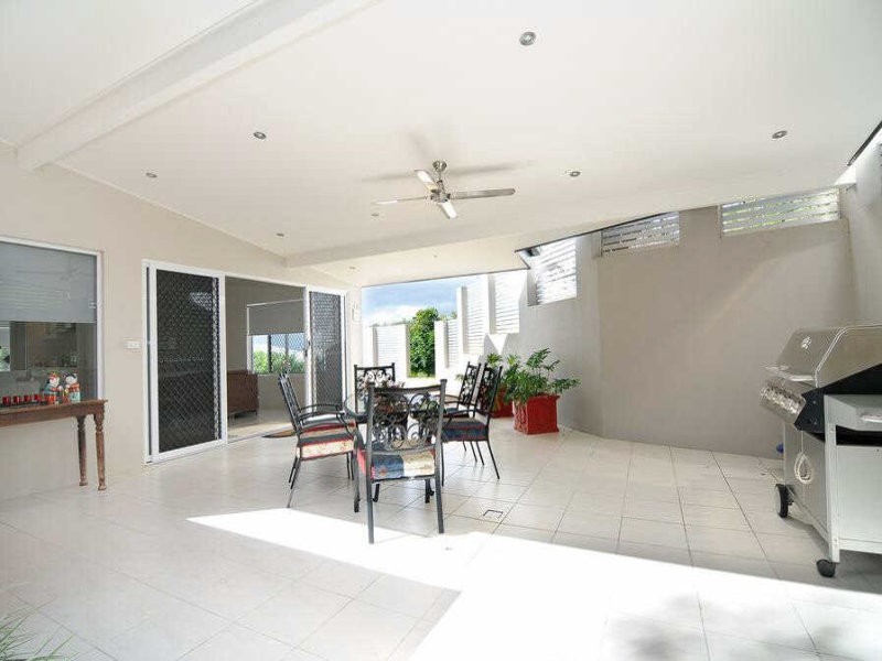 Whitfield QLD 4870