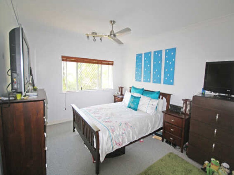 Manoora QLD 4870