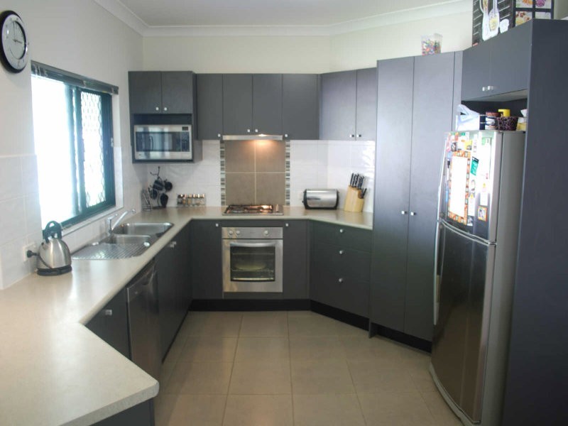 20 CLIFFDALE STREET, Bentley Park QLD 4869
