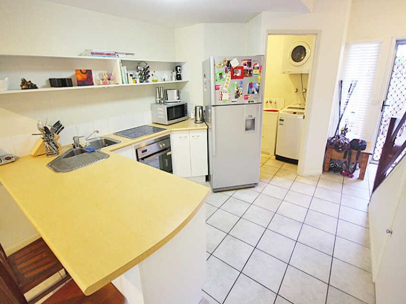 Manoora QLD 4870