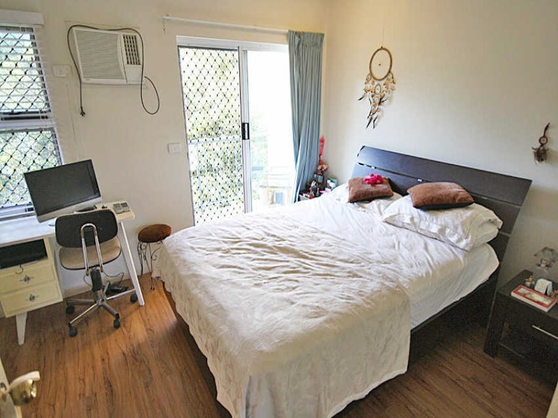 Manoora QLD 4870
