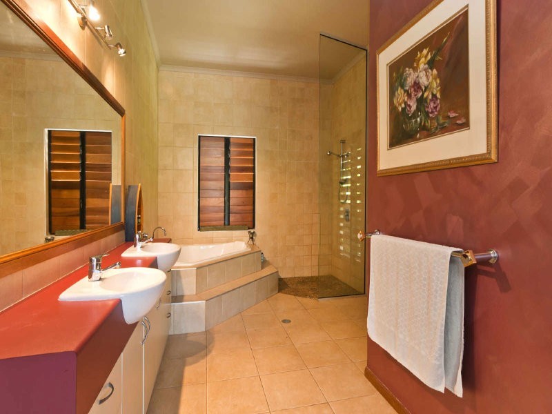 Kewarra Beach QLD 4879