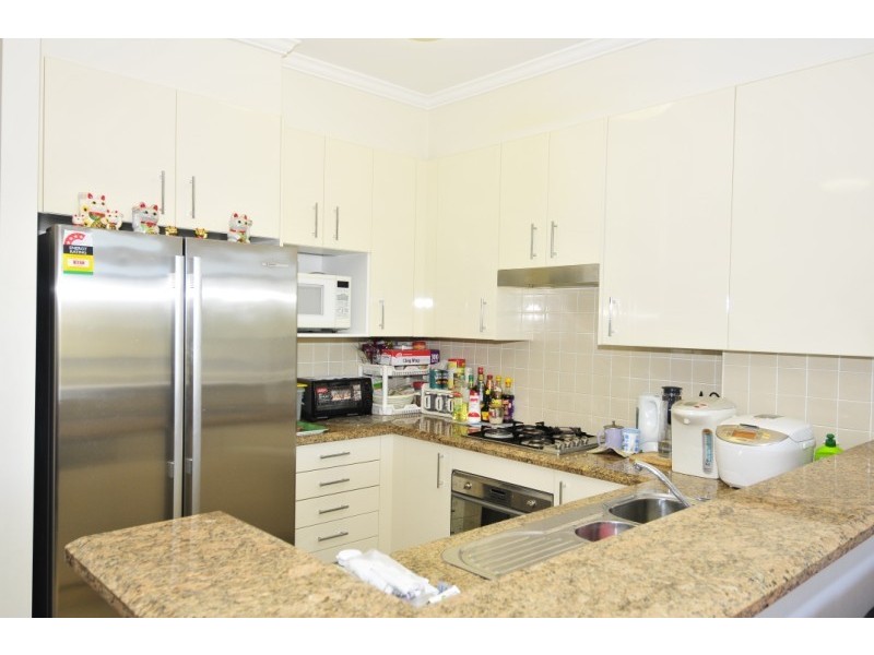 145/2  Dolphin Close, Chiswick NSW 2046