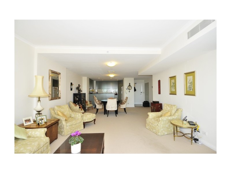 1101/2B Help Street, Chatswood NSW 2067