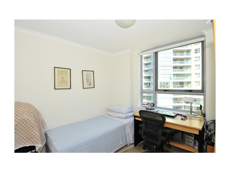 1101/2B Help Street, Chatswood NSW 2067