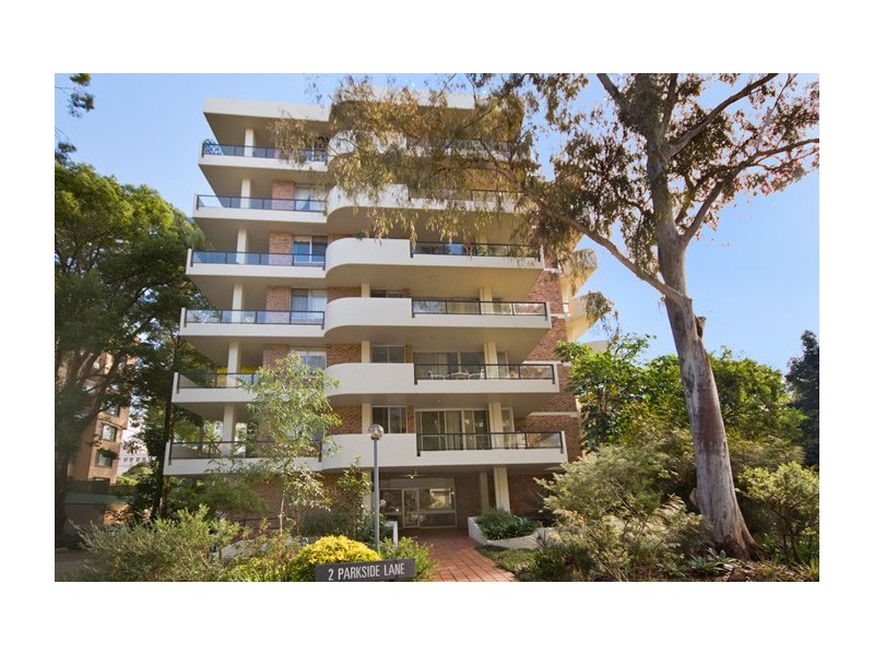 55/2 Parkside Lane, Chatswood NSW 2067