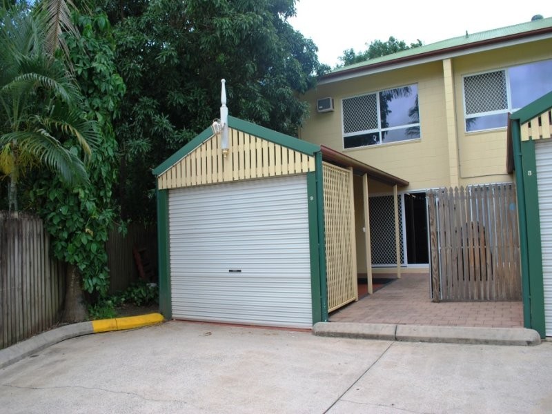 9/3 Tenni Street, Redlynch QLD 4870