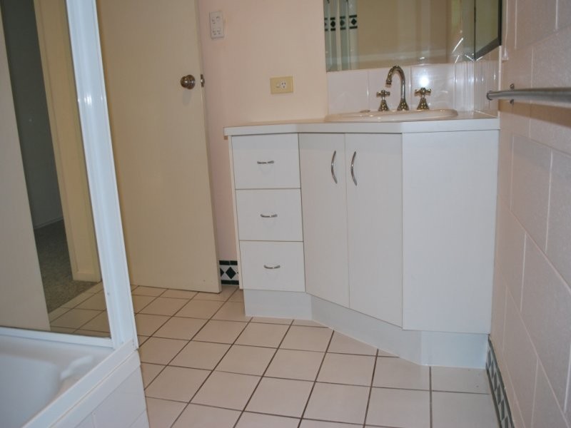 9/3 Tenni Street, Redlynch QLD 4870