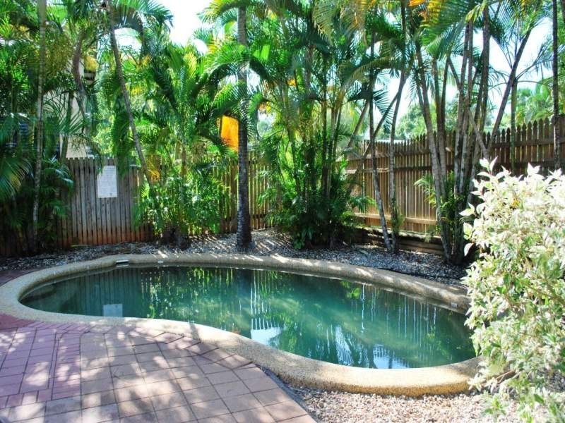 9/3 Tenni Street, Redlynch QLD 4870