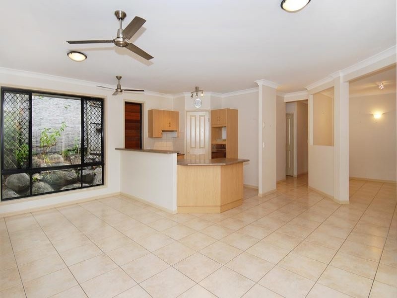3 Ben Bolt Close, Redlynch QLD 4870