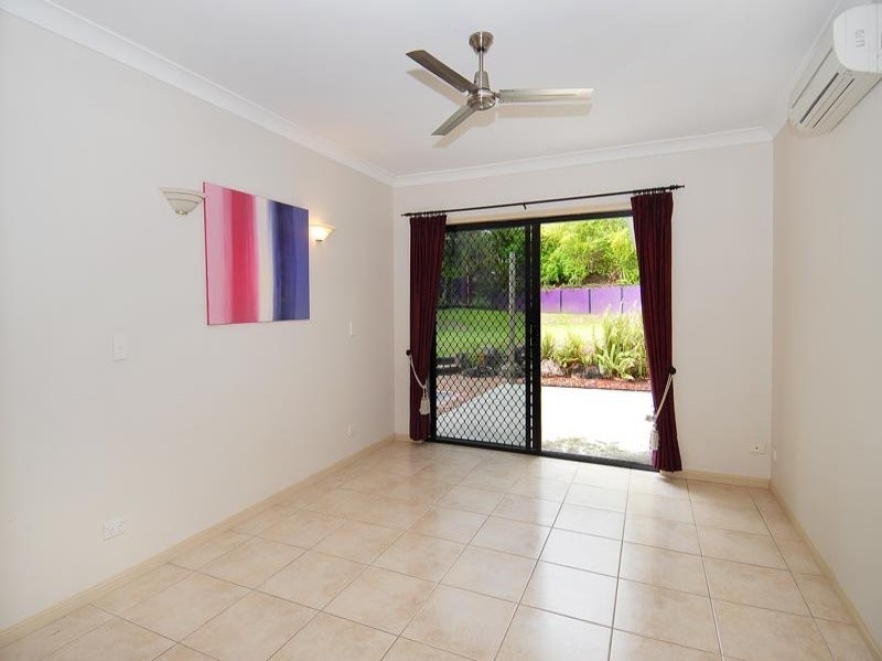3 Ben Bolt Close, Redlynch QLD 4870