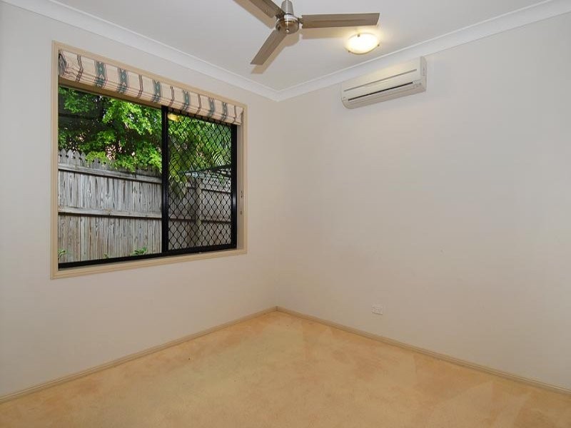 3 Ben Bolt Close, Redlynch QLD 4870