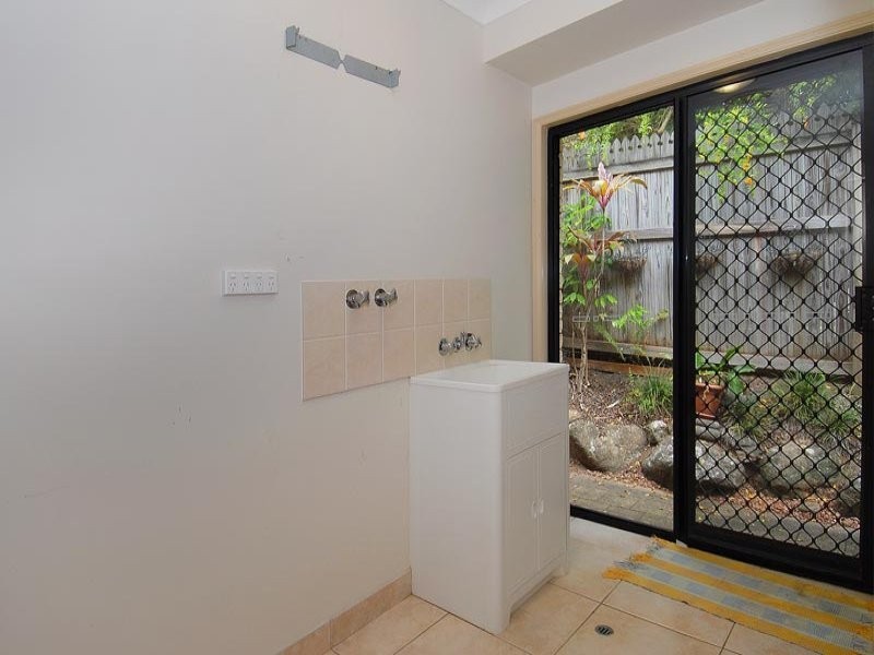 3 Ben Bolt Close, Redlynch QLD 4870