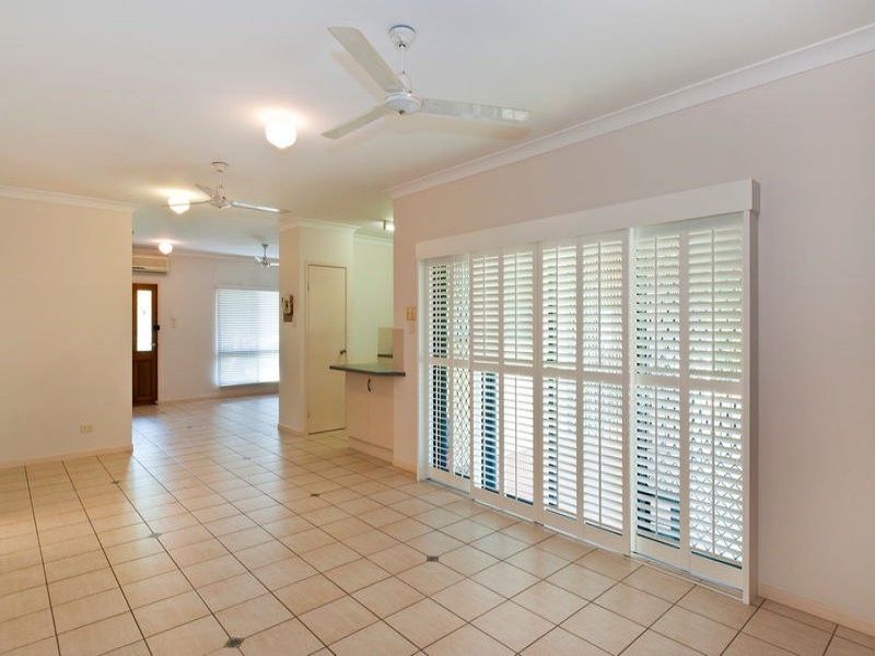 2 Sugar Glider Close, Kamerunga QLD 4870