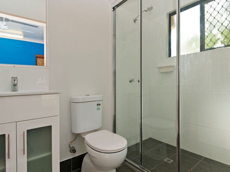 2 Sugar Glider Close, Kamerunga QLD 4870