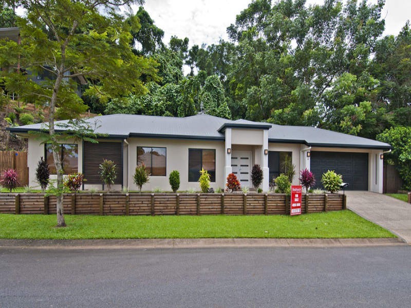 8 Lum Jim street, Redlynch QLD 4870