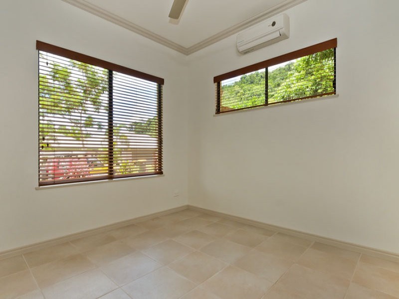 8 Lum Jim street, Redlynch QLD 4870