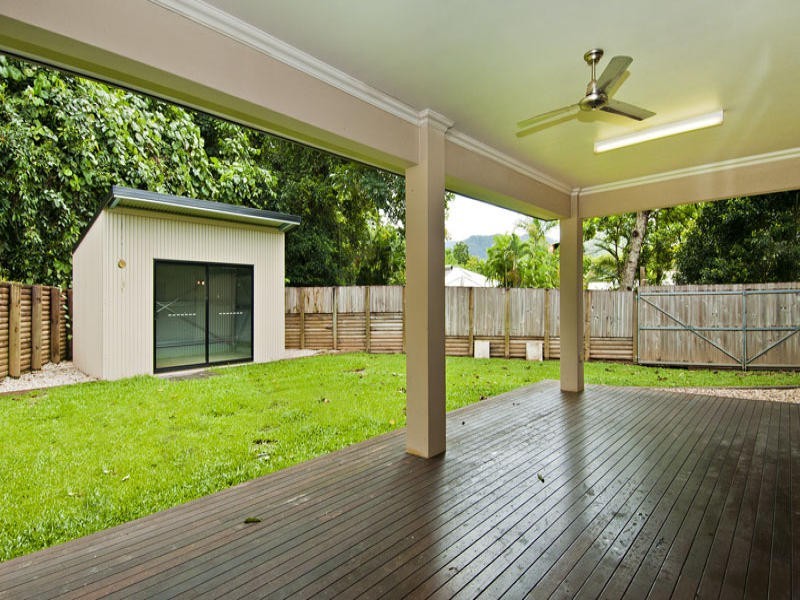 8 Lum Jim street, Redlynch QLD 4870