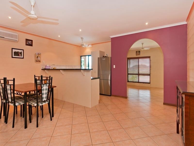 37 Pilosa Street, Redlynch QLD 4870