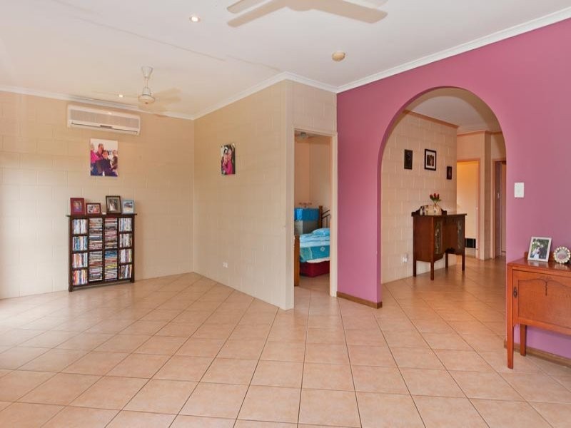 37 Pilosa Street, Redlynch QLD 4870