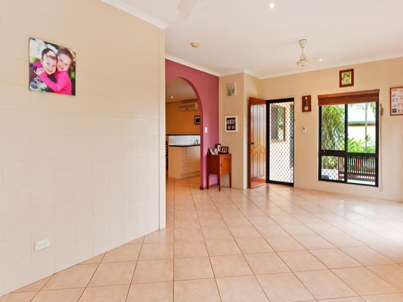 37 Pilosa Street, Redlynch QLD 4870