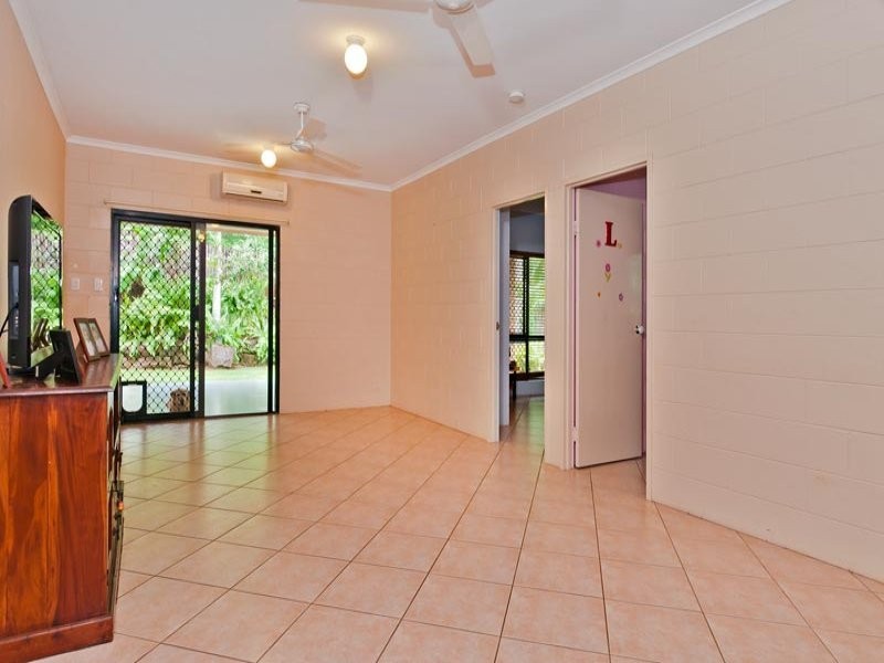 37 Pilosa Street, Redlynch QLD 4870