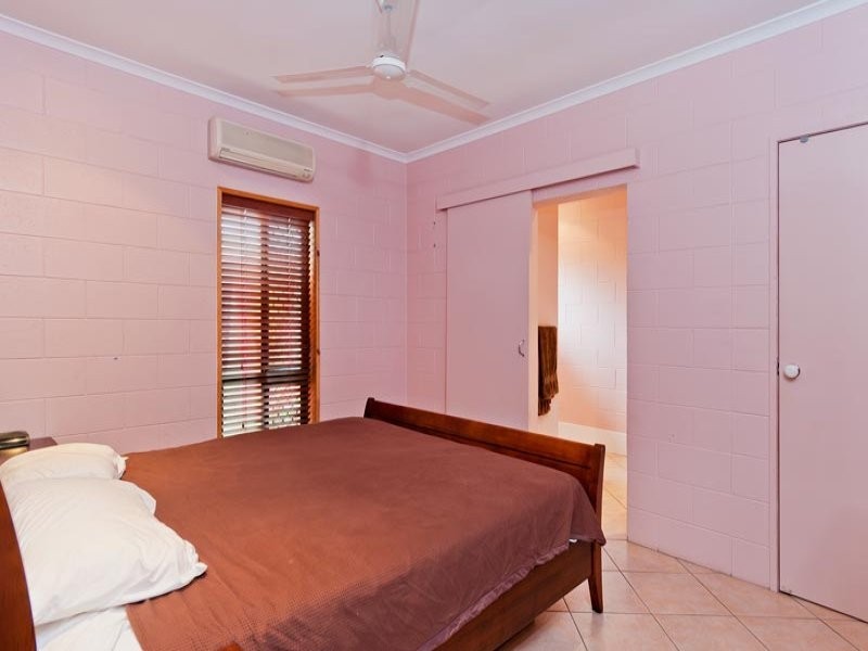 37 Pilosa Street, Redlynch QLD 4870
