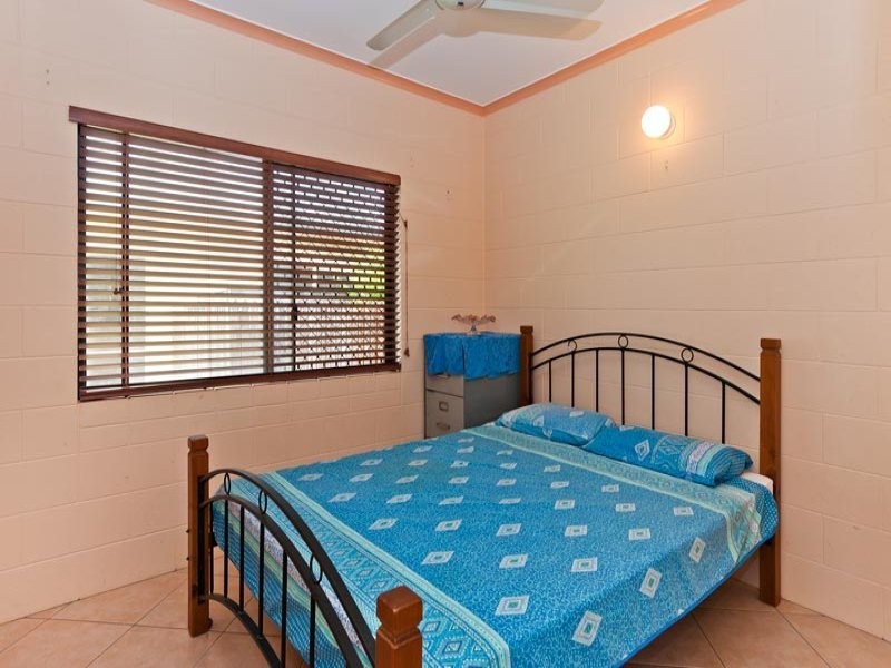 37 Pilosa Street, Redlynch QLD 4870
