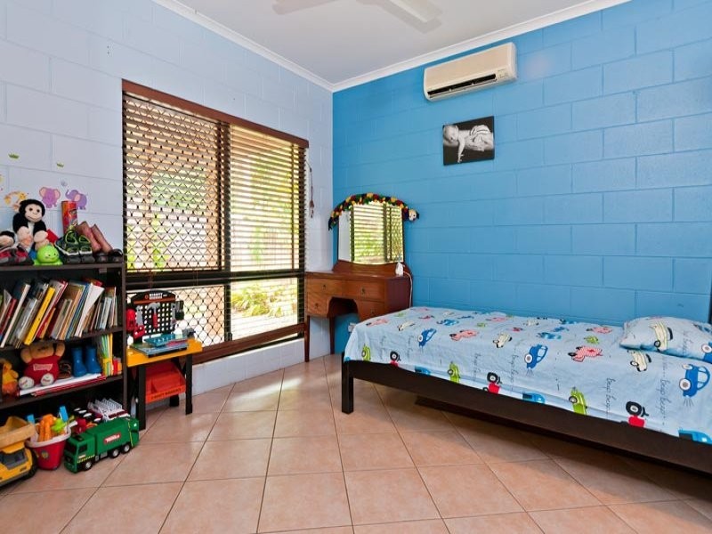 37 Pilosa Street, Redlynch QLD 4870