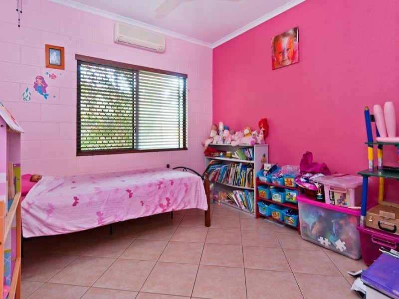 37 Pilosa Street, Redlynch QLD 4870