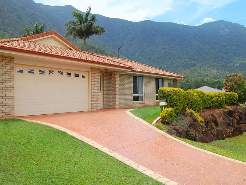 42 Pilosa Street, Redlynch QLD 4870