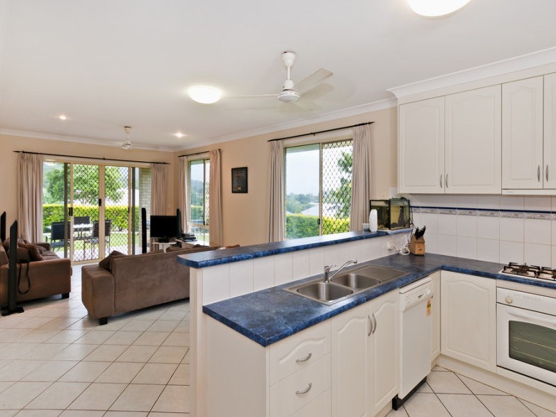 42 Pilosa Street, Redlynch QLD 4870