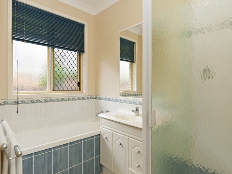 42 Pilosa Street, Redlynch QLD 4870