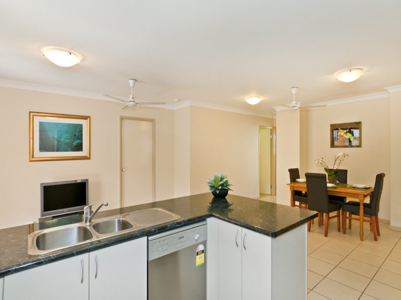 65 William Hickey Street, Redlynch QLD 4870