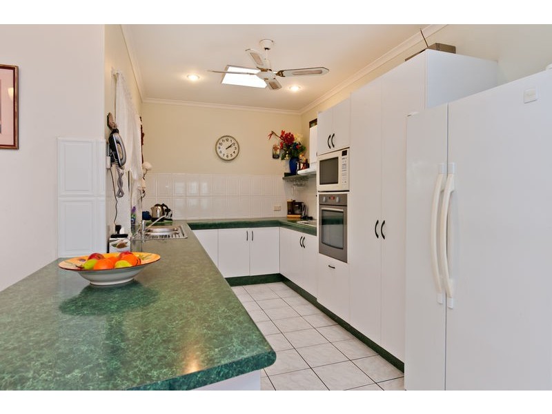 7 Mistletoe Close, Kamerunga QLD 4870