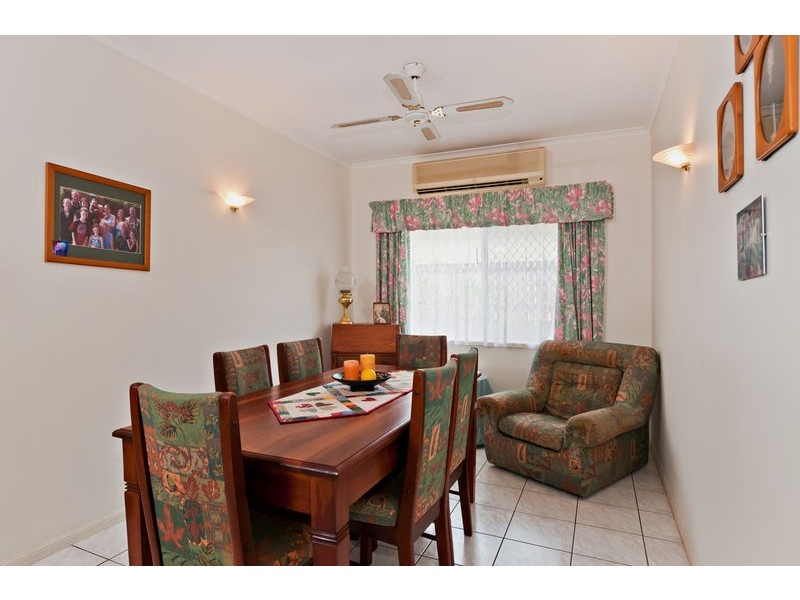 7 Mistletoe Close, Kamerunga QLD 4870