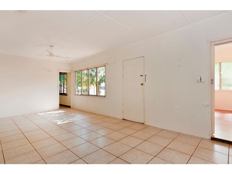 23 Daphne Street, Redlynch QLD 4870