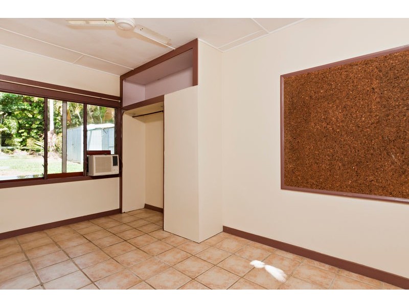 23 Daphne Street, Redlynch QLD 4870